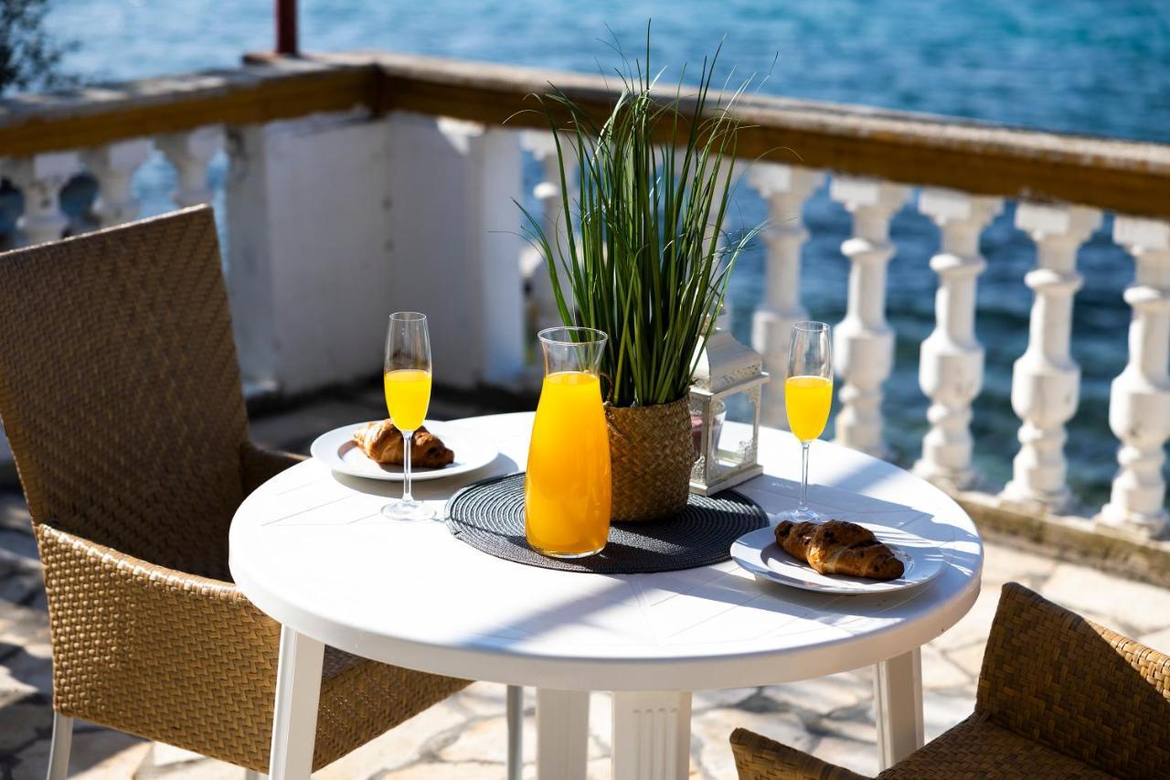 Apartments Seaside Бибине Екстериор снимка