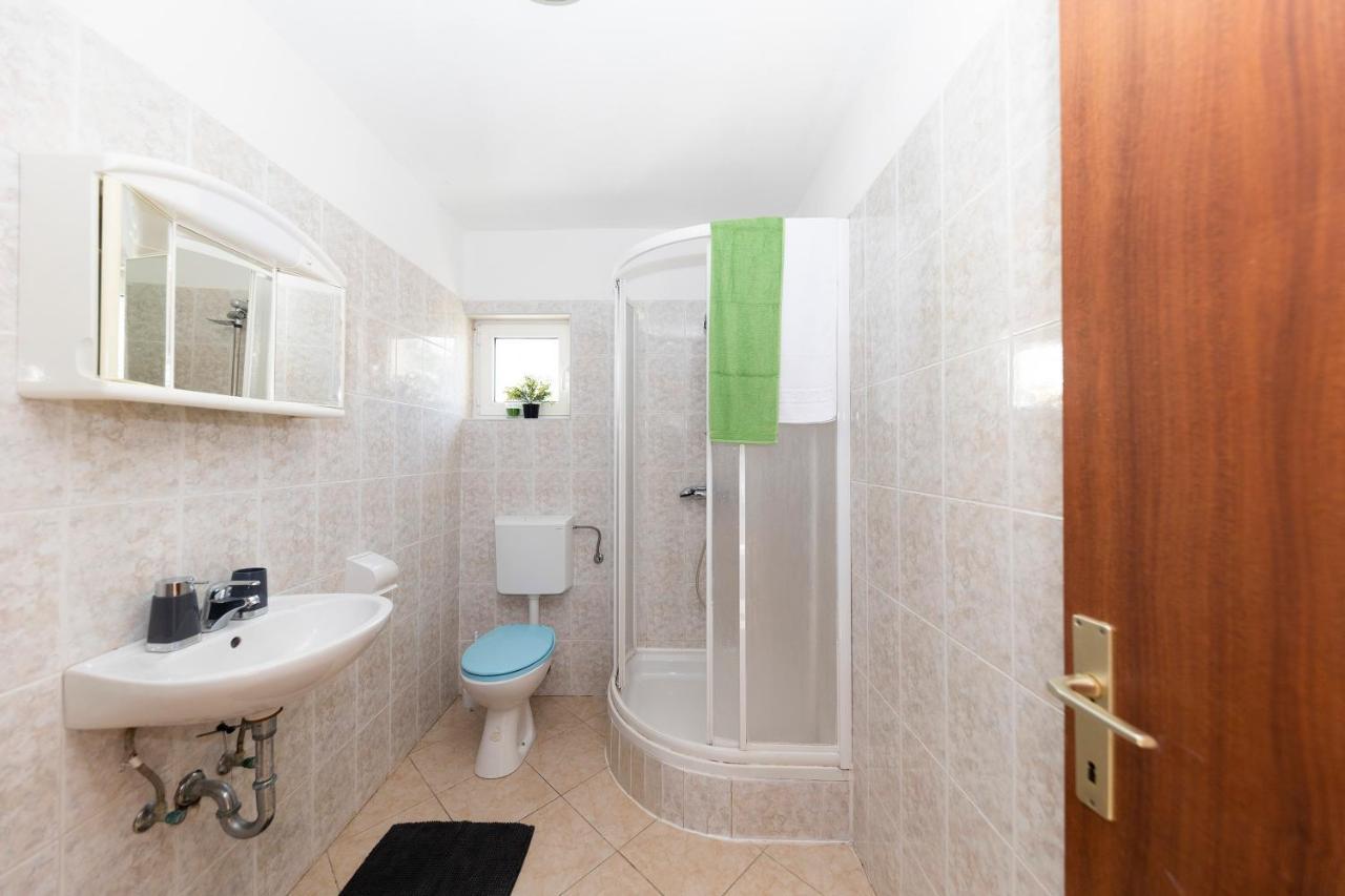 Apartments Seaside Бибине Екстериор снимка