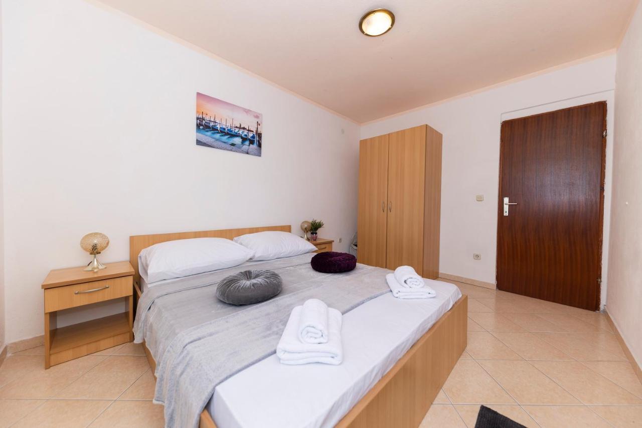 Apartments Seaside Бибине Екстериор снимка