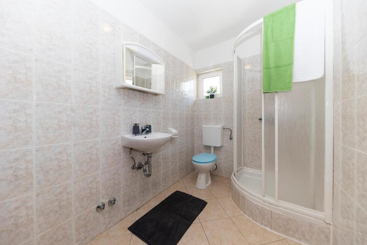 Apartments Seaside Бибине Екстериор снимка