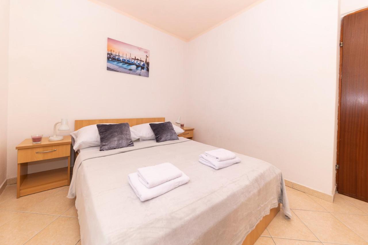 Apartments Seaside Бибине Екстериор снимка